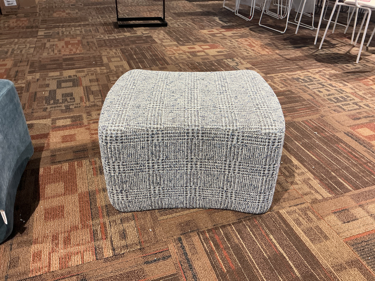 Max Divani - Kubo Ottoman (Speckled Blue/Gray)