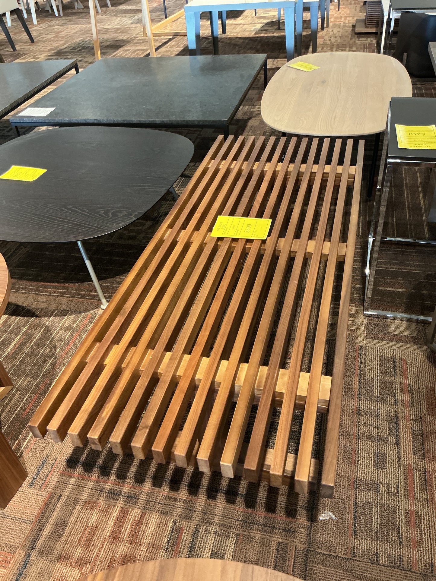 EQ3 - Coffee Table
