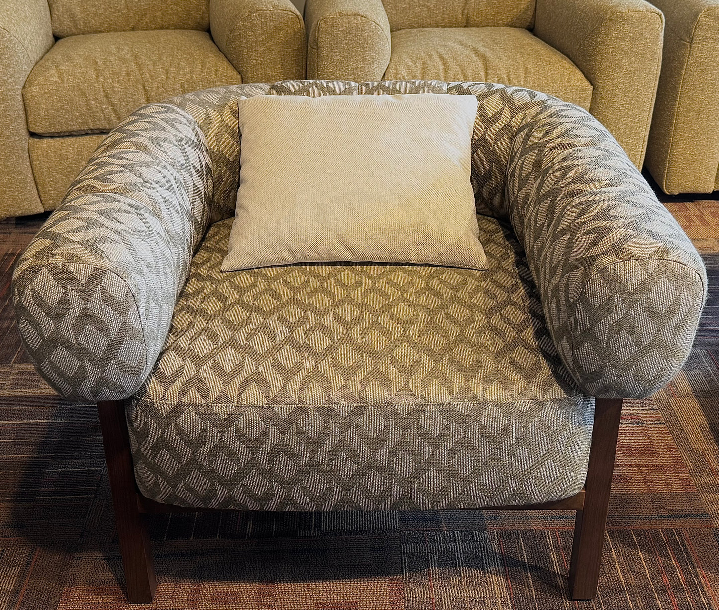 Pelcorte - Bento Armchair and Pillow