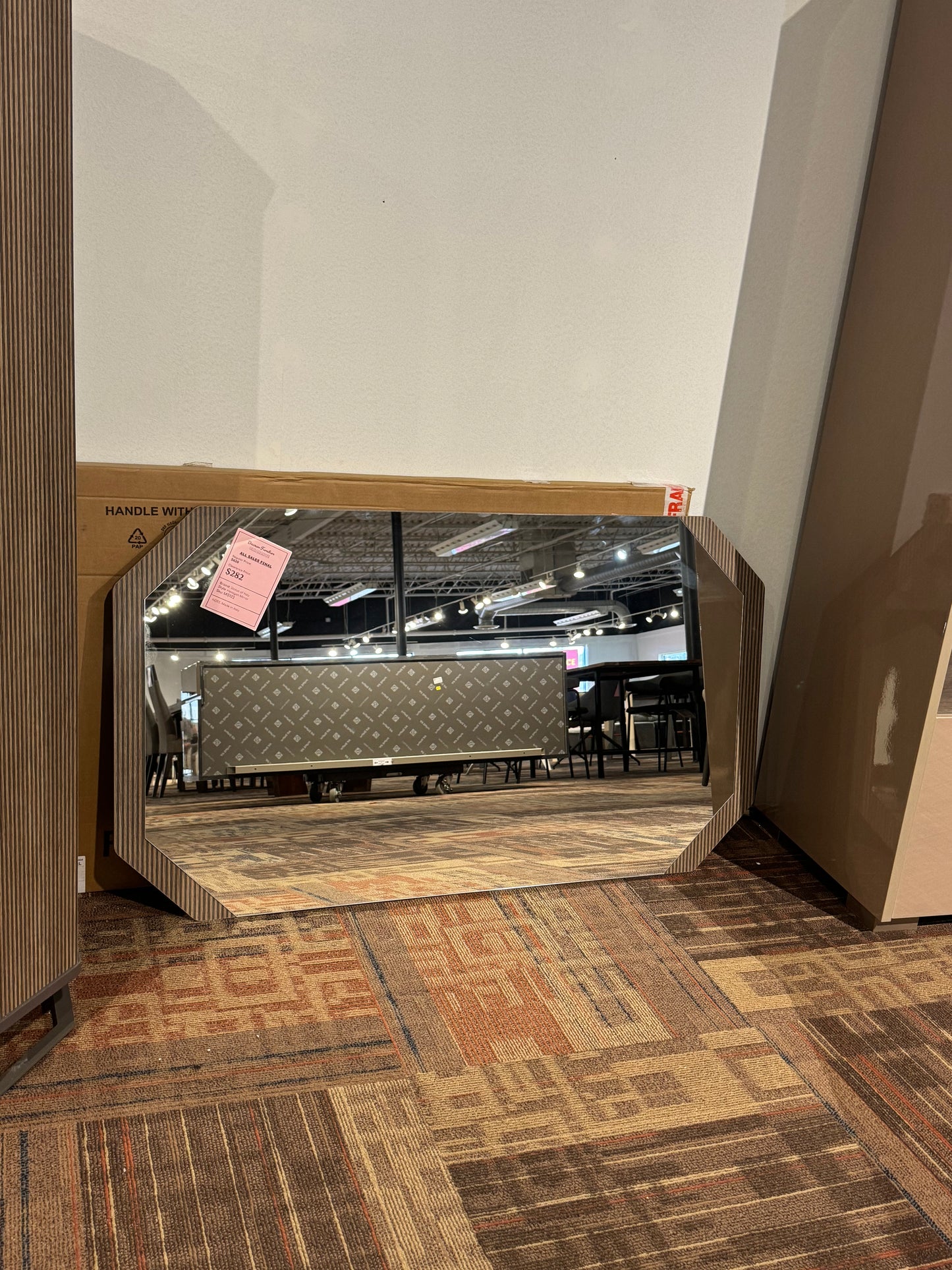 Status - Hexagon Mirror