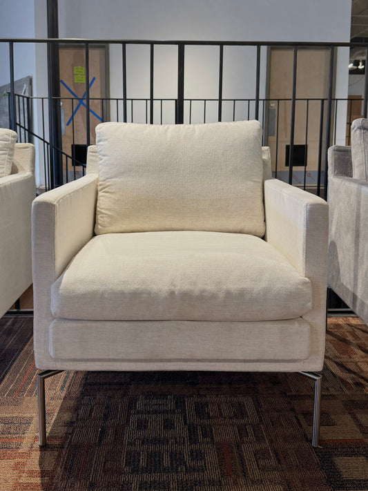 Eilersen - Ashton Armchair w/ removable cover (Snow)