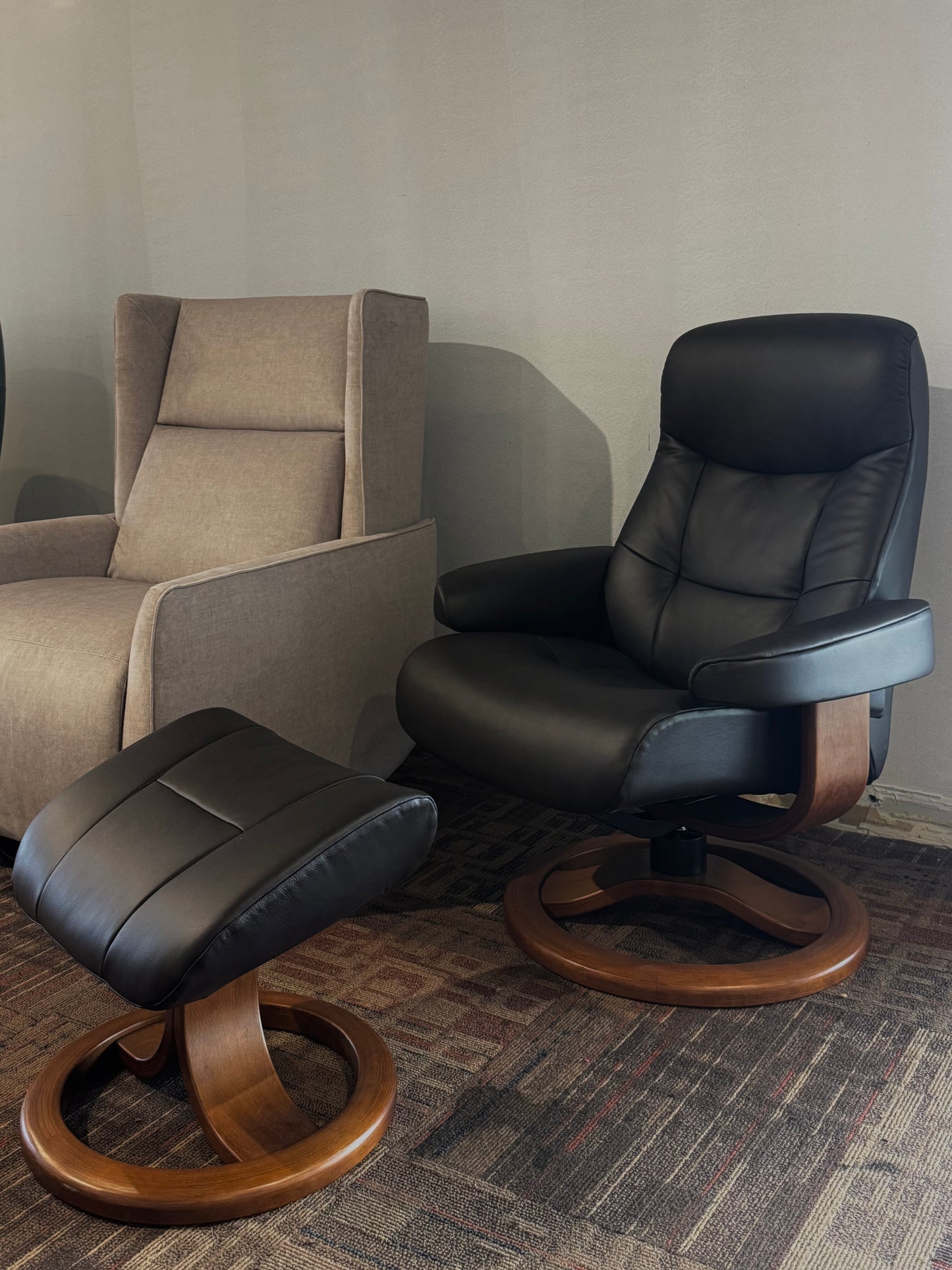 Fjords - Muldal Chair and Ottoman (Large)