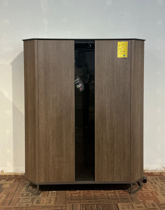 Status - Hexagon Curio