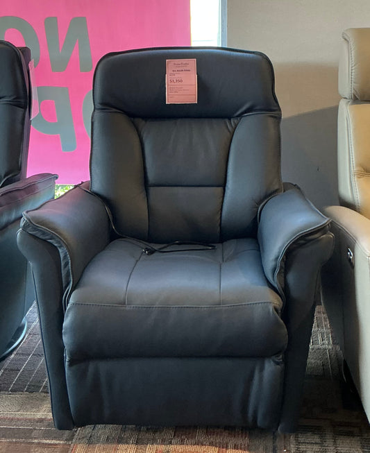 Palliser - Stonegate Recliner (Black)